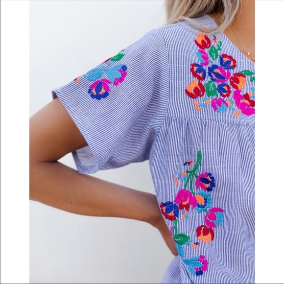HOST PICK 3x🎉 Blue & White Stripe Embroidered Top - Picture 8 of 8